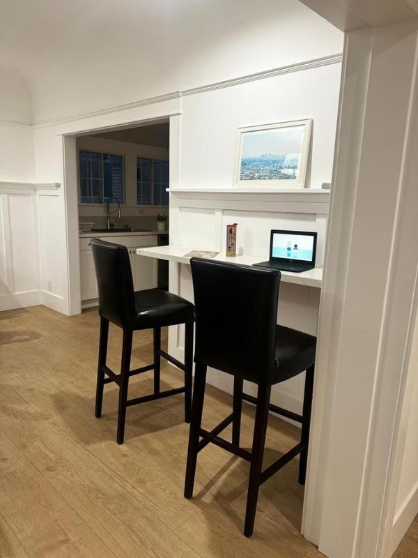 Usc Olympic Pico House Albergue
